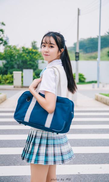 日本适合十八岁以上的护肤品红桃