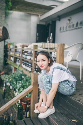 妻子在厨房被三个男人欺负的后果